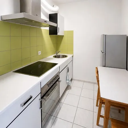 Balkon Parkplatz Arbeitsplatz Apartment