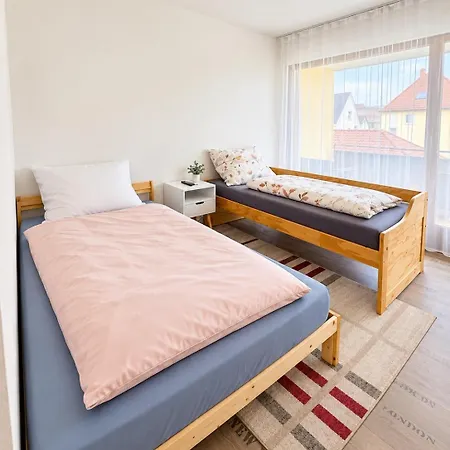 2 Betten Parkplatz 300 Mbit Wlan Appartement *
